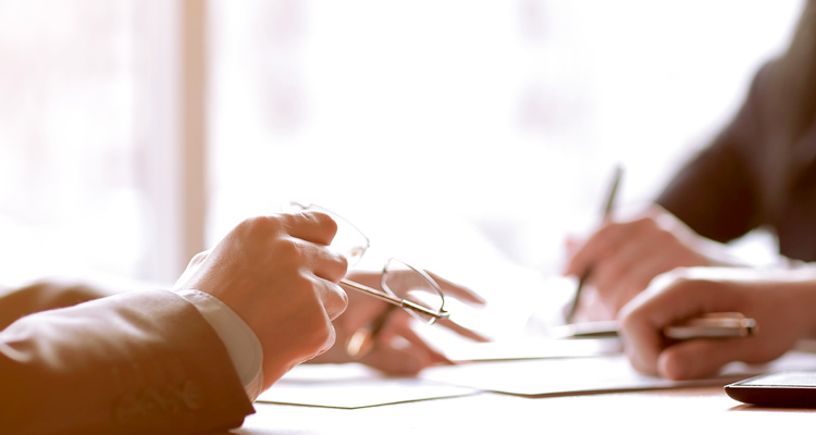 ¿Cómo pasar de ser un productor de seguros Novel a un productor de seguros Senior?